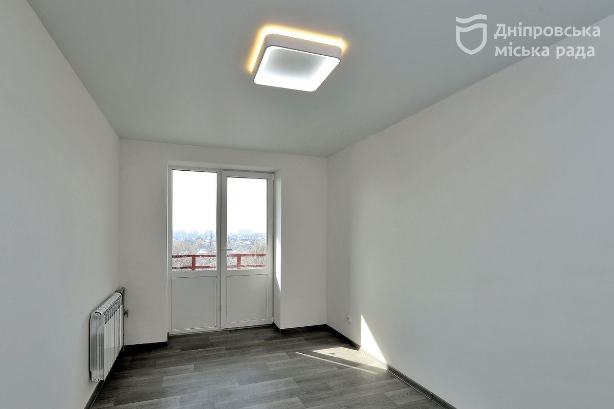 В доме восстановили держательные конструкции, утеплили технический этаж и поставили более 50 новых окон В доме восстановили держательные конструкции, утеплили технический этаж и поставили более 50 новых окон