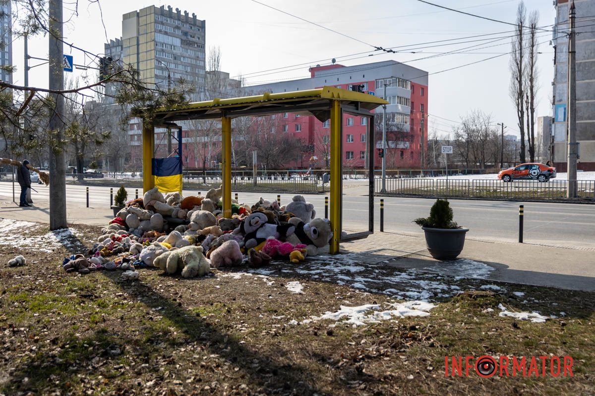 Так виглядало місце до та після акту вандалізму Так виглядало місце до та після акту вандалізму