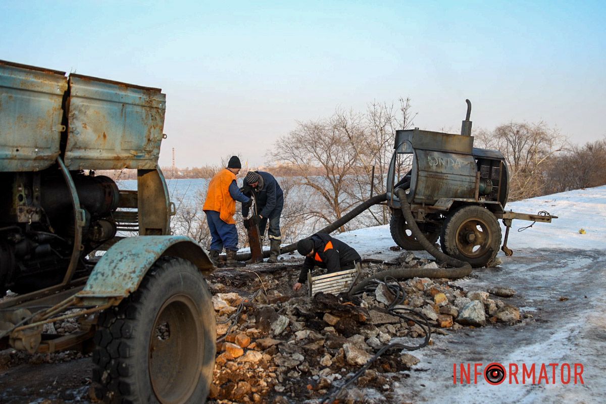 Аварія сталася на магістральному трубопроводі Через аварію на трубопроводі значна частина Дніпра залишилася без води 2