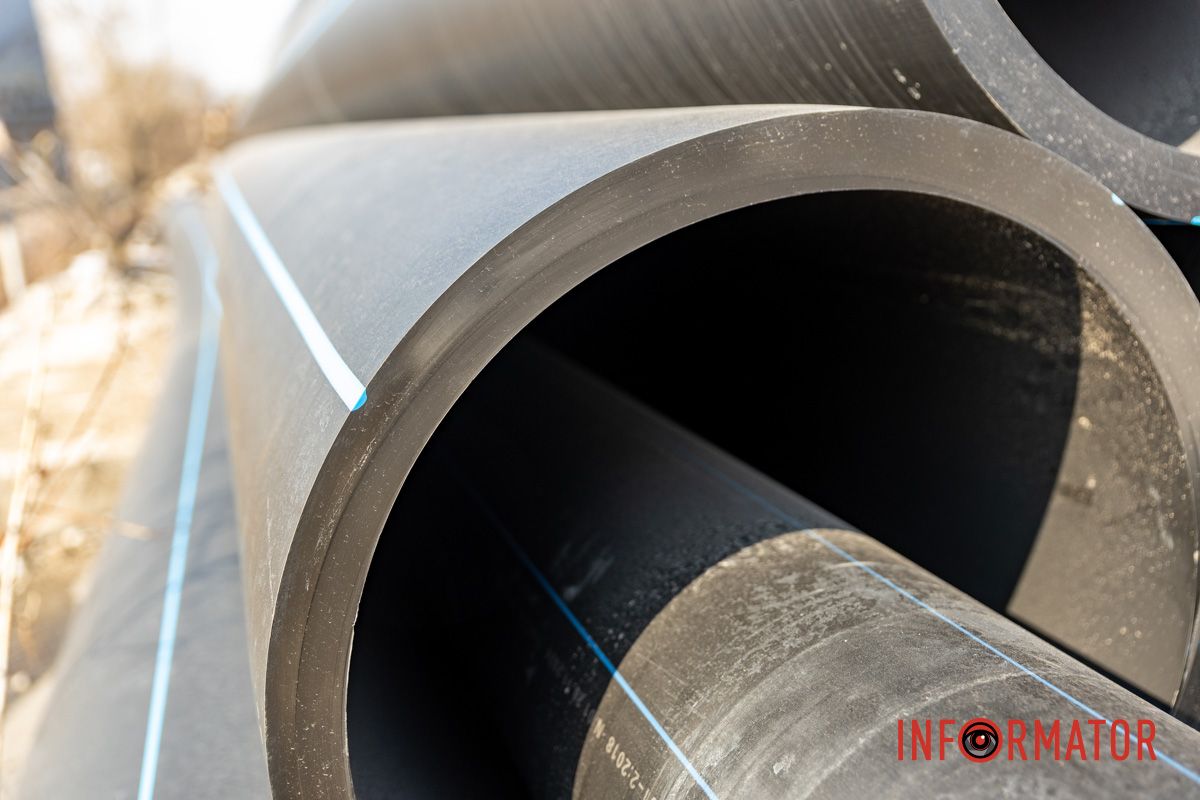 Він запевнив, що реконструкція йде за графіком, а робітники працюють у посиленому режимі Він запевнив, що реконструкція йде за графіком, а робітники працюють у посиленому режимі