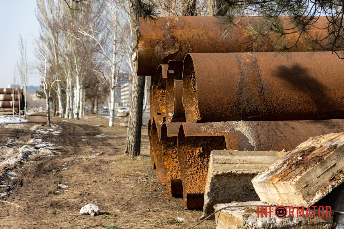 Укладка нового трубопроводу Укладка нового трубопроводу