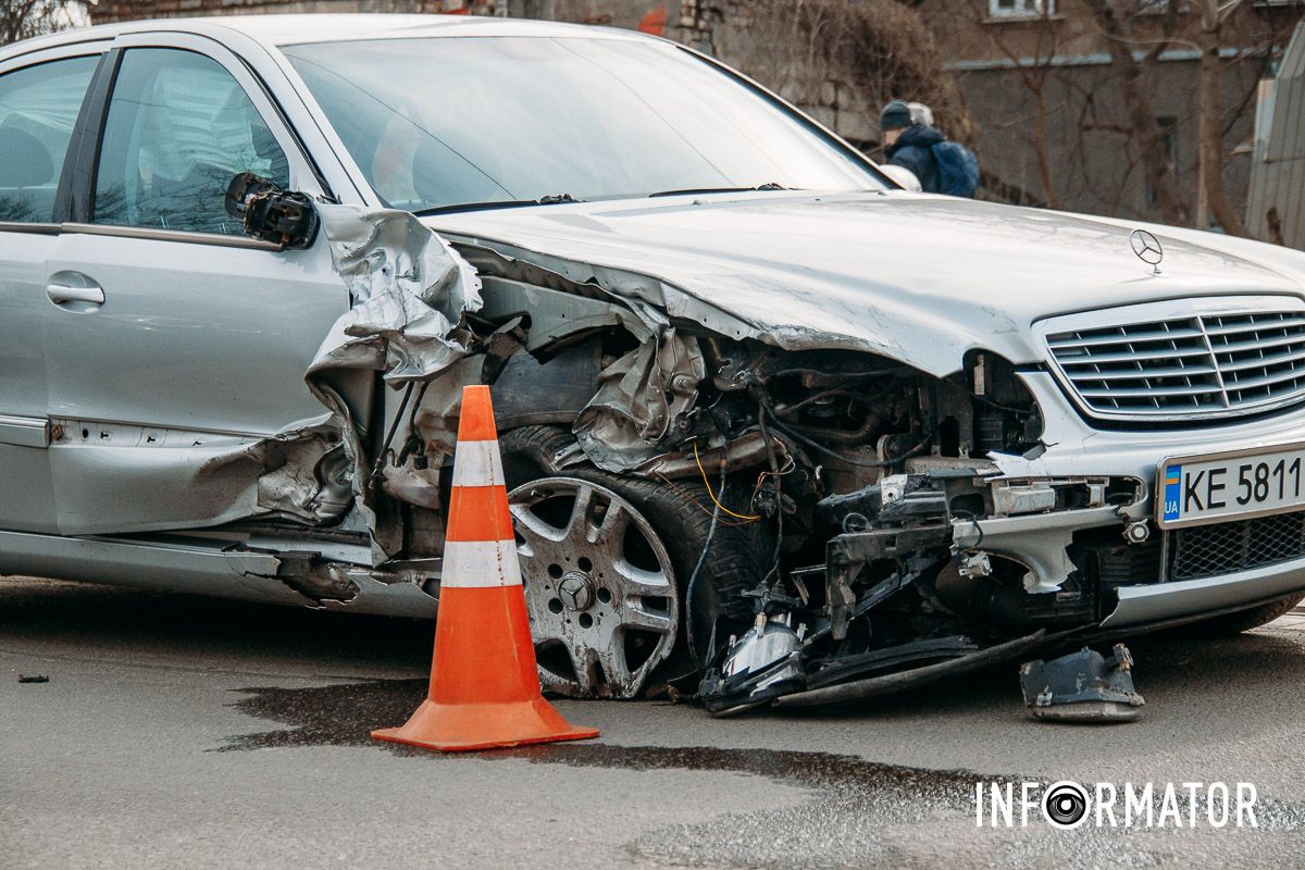 Усі обставини з'ясовуються Усі обставини з'ясовуються