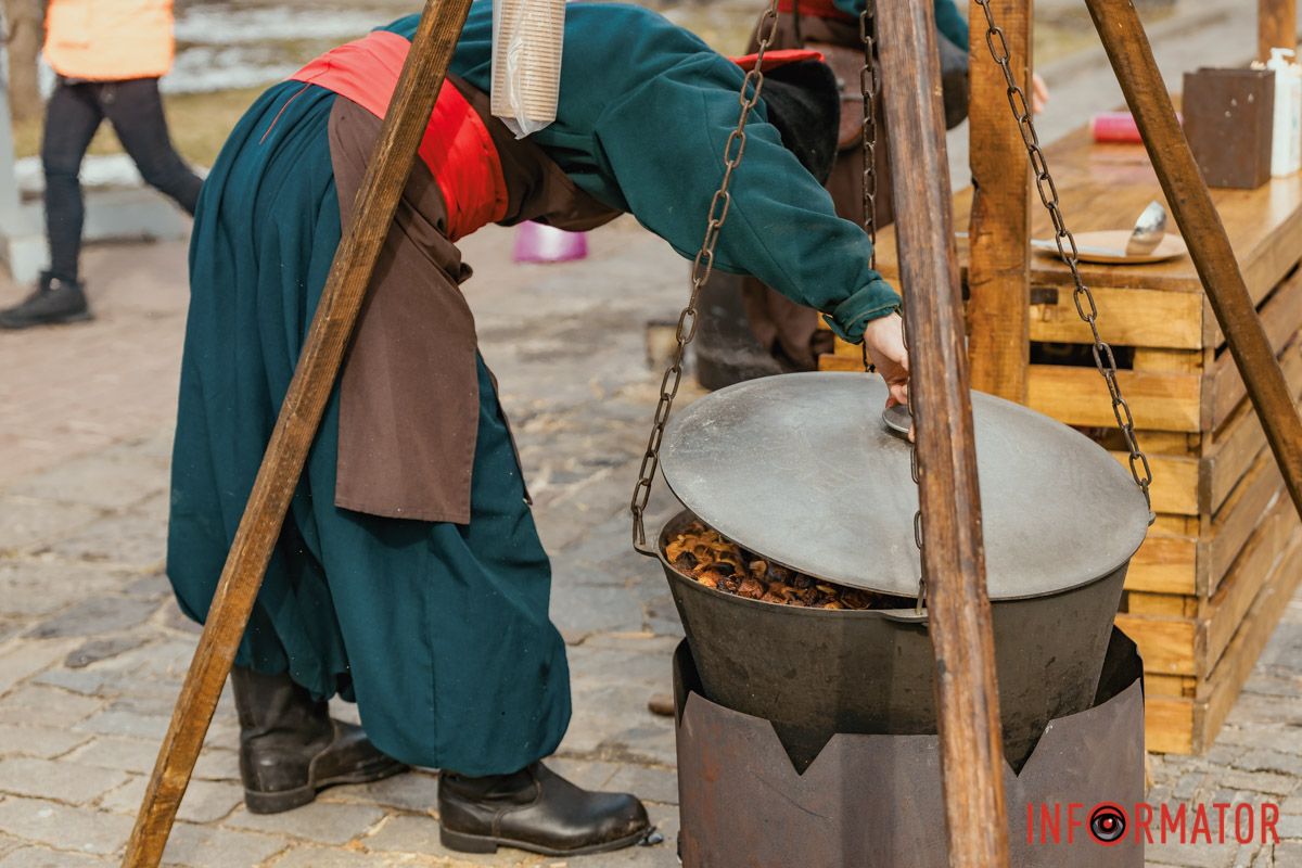 Перший весняний день у Дніпрі видався теплим та сонячним