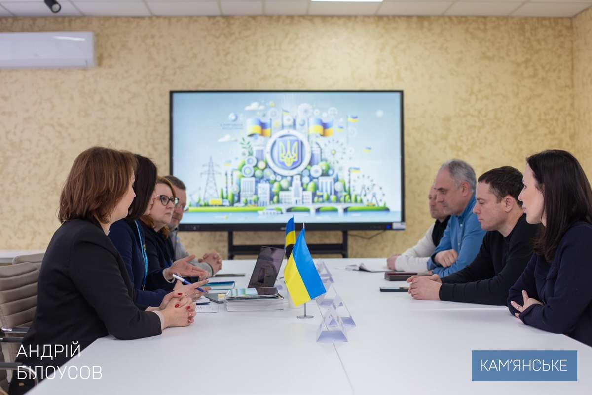 Мэр Каменского встретился с представителями организации «Каритас Украины» 2