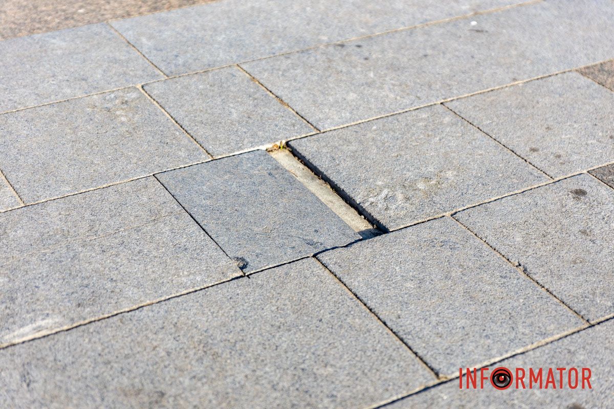 Любимое место горожан приходит в упадок: что произошло со сквером Прибрежным в Днепре 4