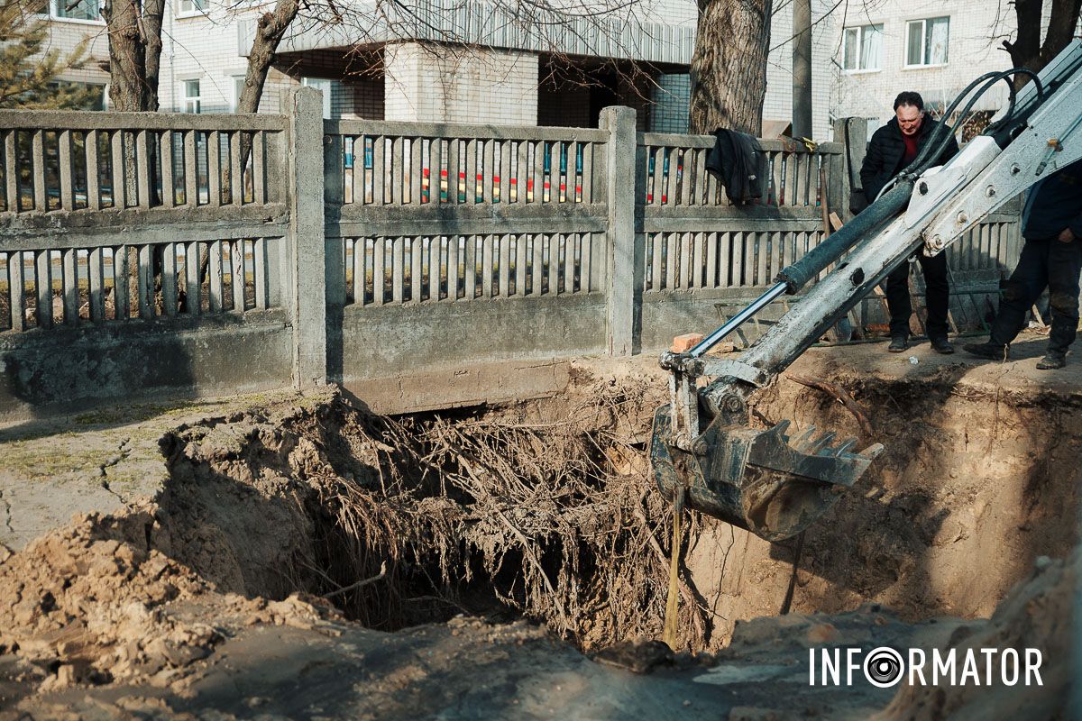 Пенная вода превратила ж/м Северный в Днепре в маленькую Венецию: 18