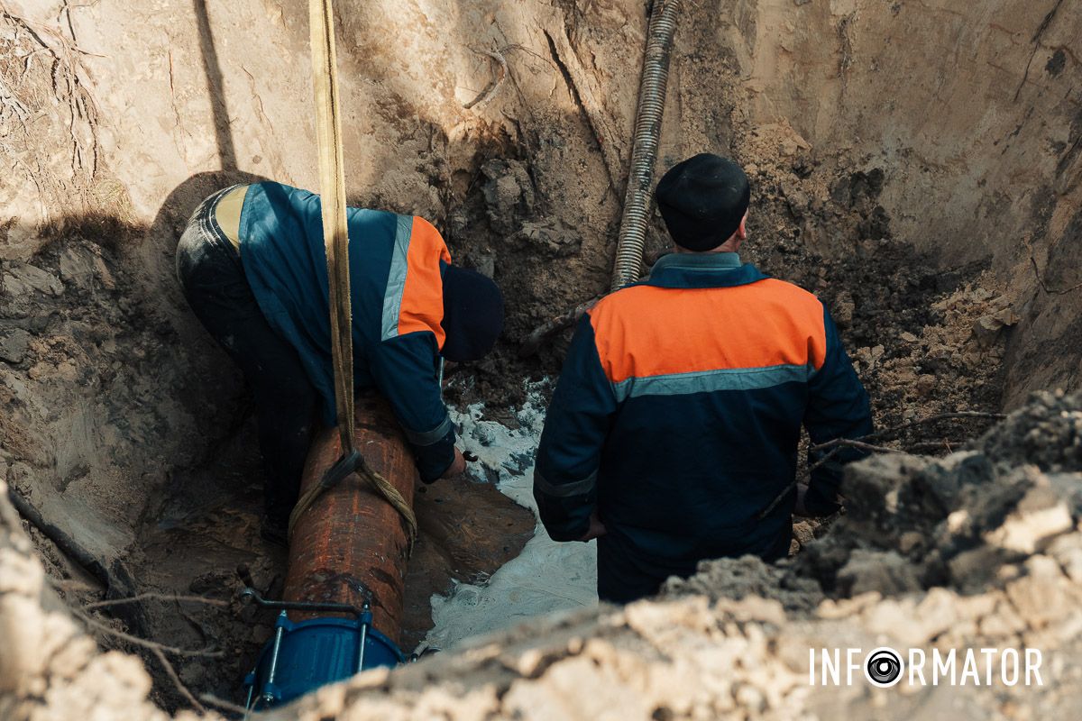 Пенная вода превратила ж/м Северный в Днепре в маленькую Венецию: 22