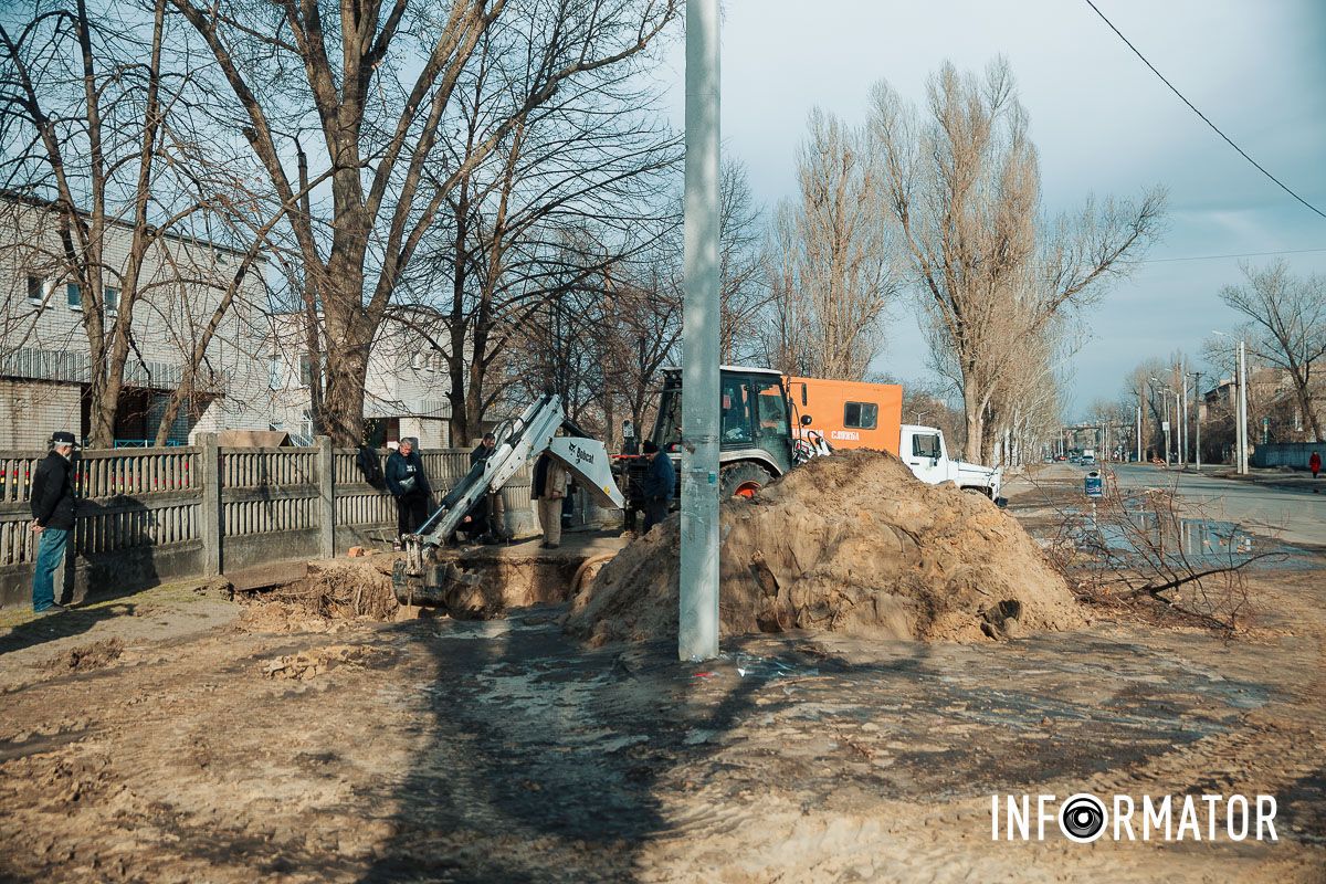 Пенная вода превратила ж/м Северный в Днепре в маленькую Венецию: 23
