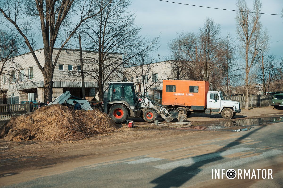 Пенная вода превратила ж/м Северный в Днепре в маленькую Венецию: 24