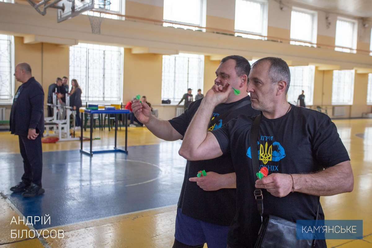 В Каменском провели патриотическое спортивно-массовое мероприятие «Игры мужественных» Ко Дню добровольца в Каменском прошли «Игры мужественных» 1