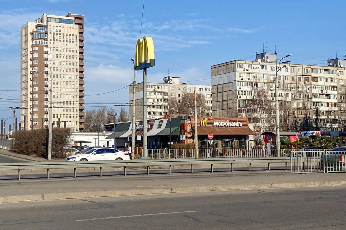 Скуштувати їх можна до 10:30 McDonald’s повернув сніданки: чи зʼявились вони у Дніпрі 2
