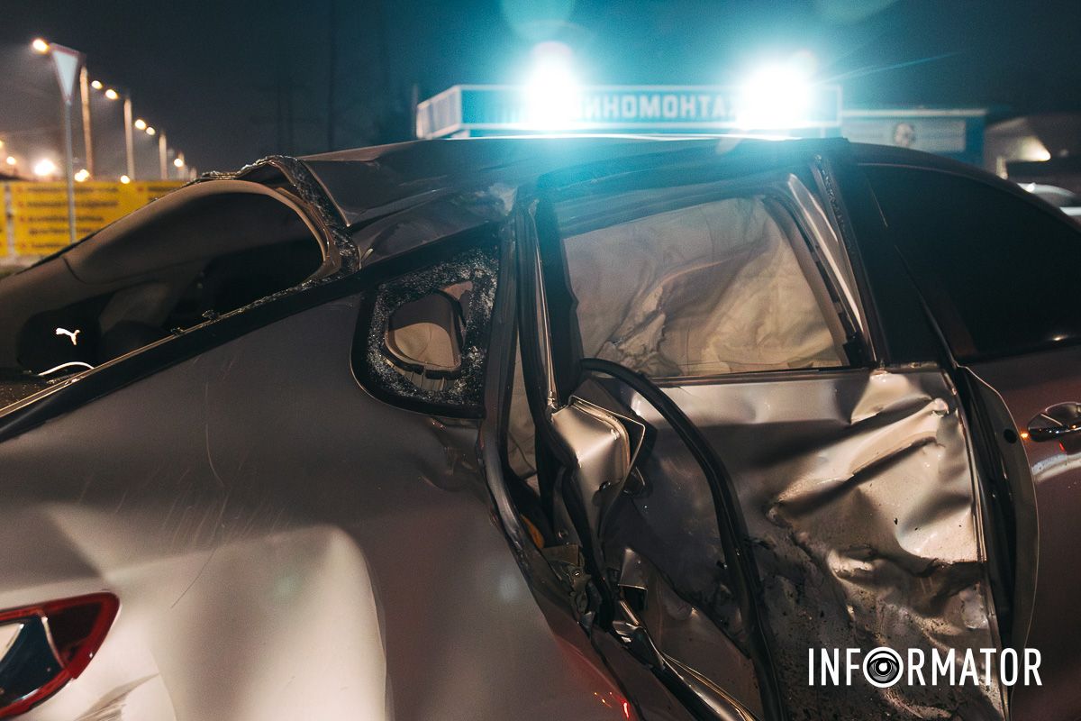 Пошкодження автомобіля Kia У Дніпрі на Набережній Заводській зіткнулись Kia та Suzuki: водій двоколісного загинув на місці ДТП 11