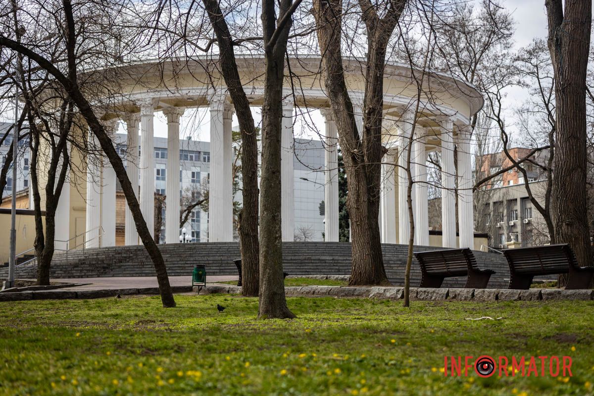 Очаровательная весна пришла в Днепр и начала украшать город 13