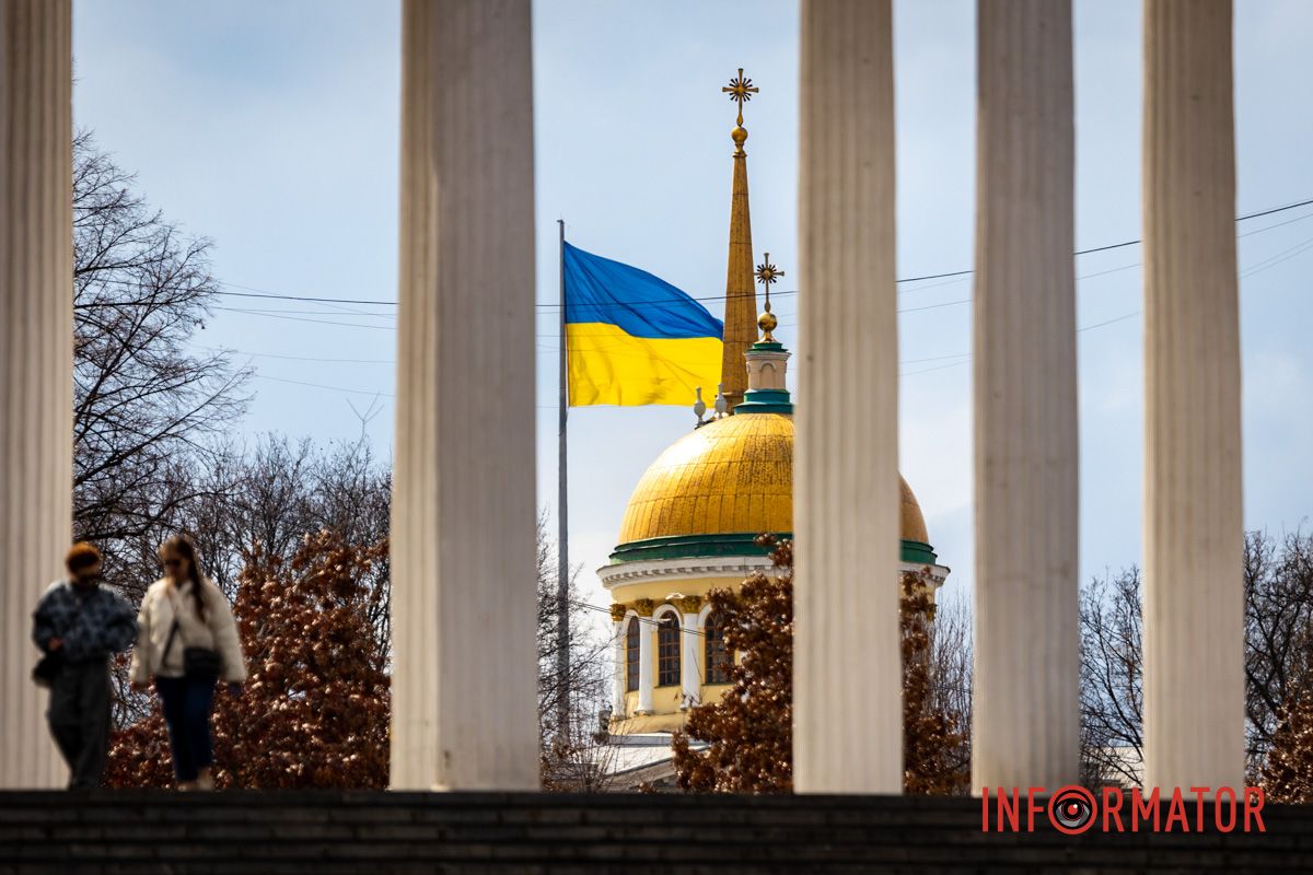 Очаровательная весна посетила Днепр и начала украшать город.