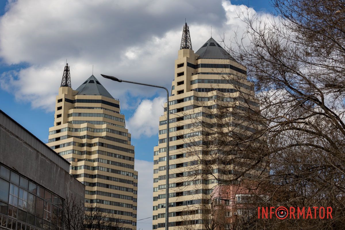 Очаровательная весна посетила Днепр и начала украшать город.