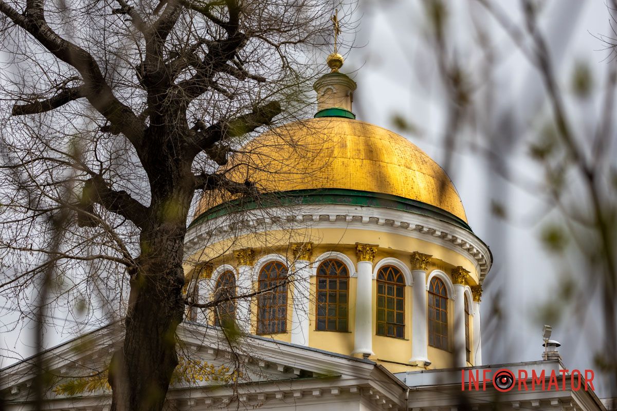 Волшебная весна пришла в Днепр и начала украшать город 22