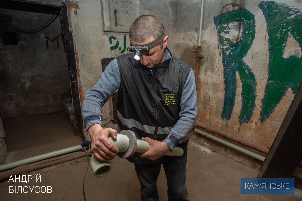 "Создаем условия и поощряем активное участие в управлении своими домами", - Белоусов Мэр Каменского проверил ремонты по программе поддержки ОСМД и ЖСК 8