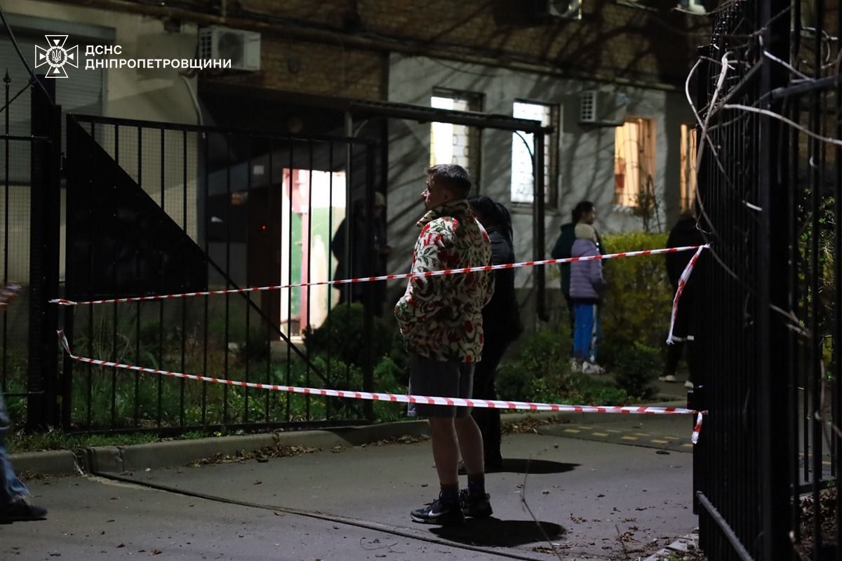 Серия взрывов в Днепре вечером 26 марта: фото и подробности от полиции, спасателей и прокуратуры.