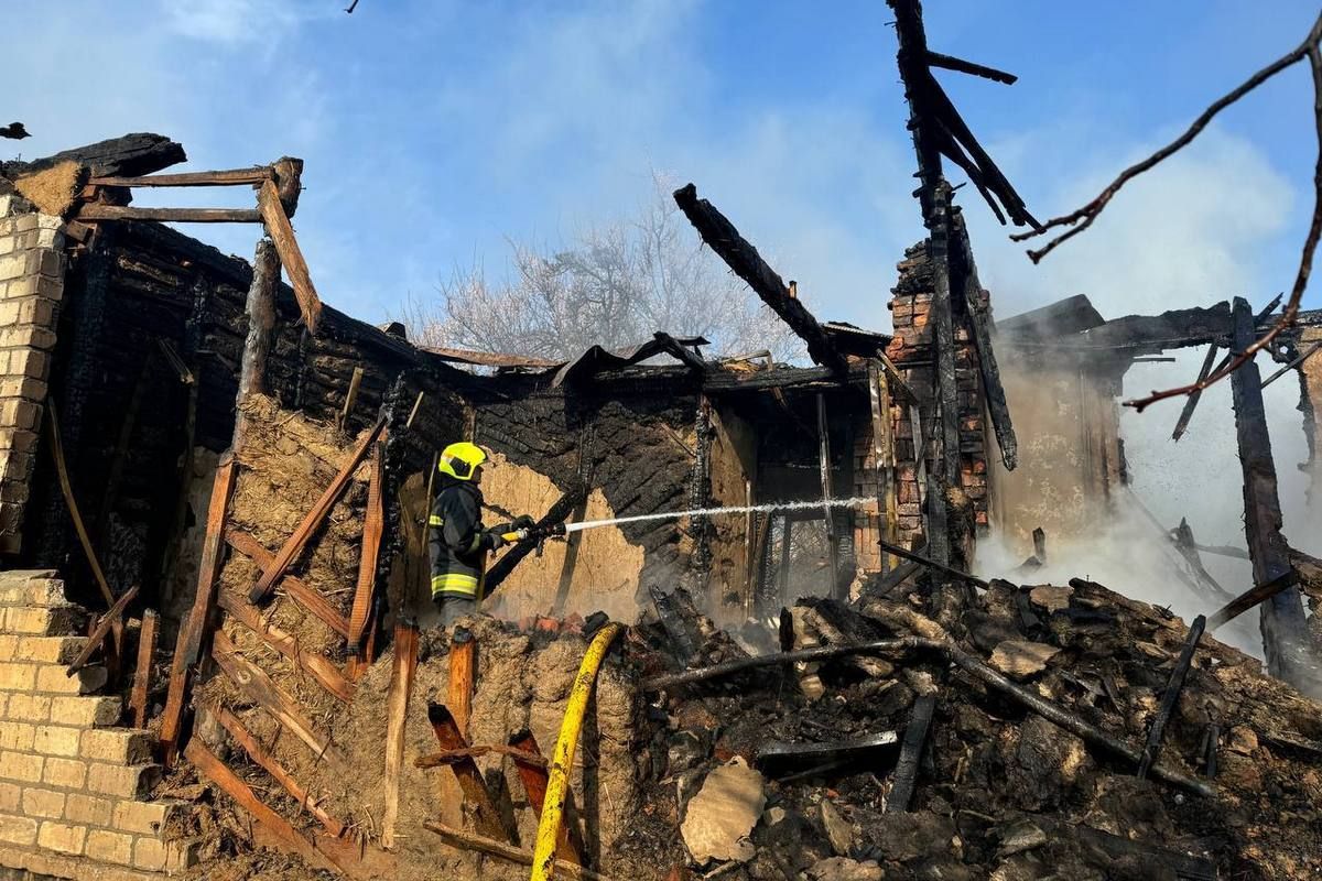 Рятувальники працюють 