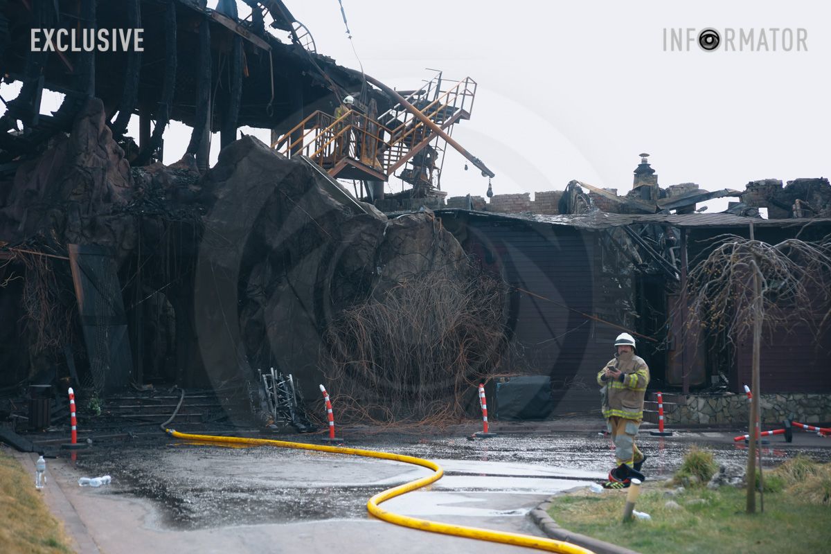 Рятувальники працюють 