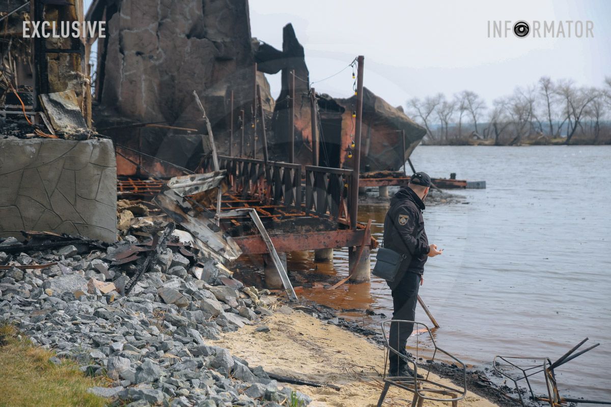 Поліцейські фіксують наслідки 