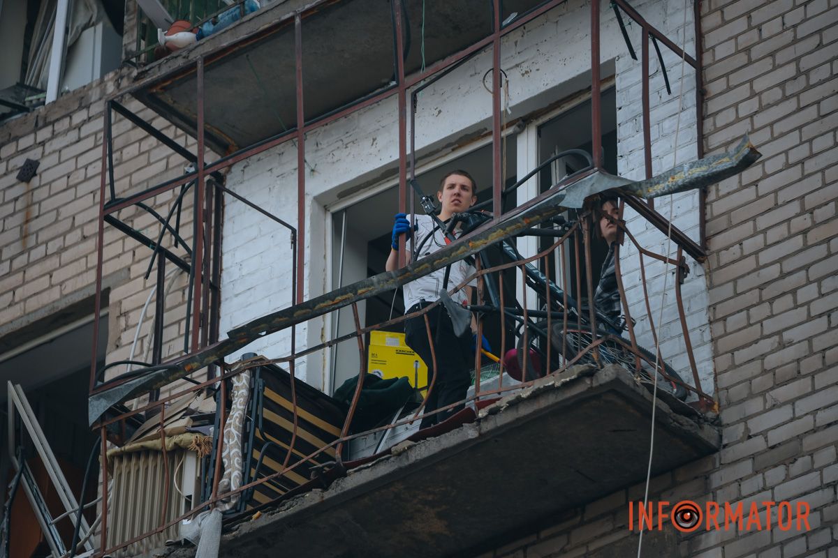 Зруйновані будинки, побиті машини та вибиті вікна: як виглядає Дніпро після масштабної атаки дронами 2