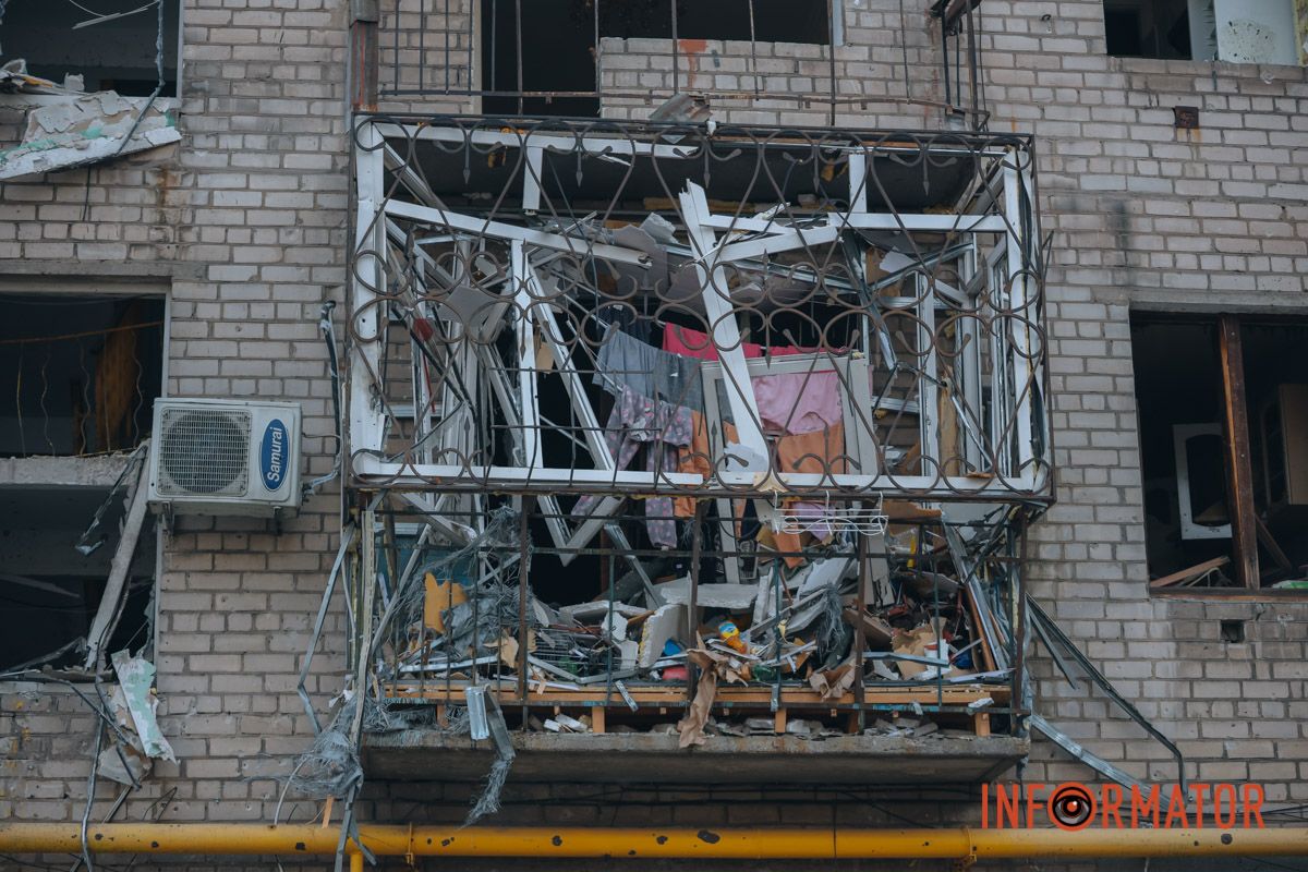 Зруйновані будинки, побиті машини та вибиті вікна: як виглядає Дніпро після масштабної атаки дронами 3
