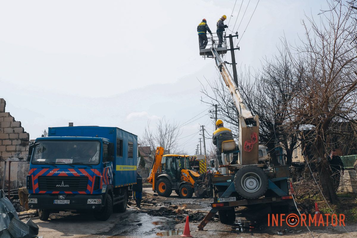 Зруйновані будинки, побиті машини та вибиті вікна: як виглядає Дніпро після масштабної атаки дронами 8
