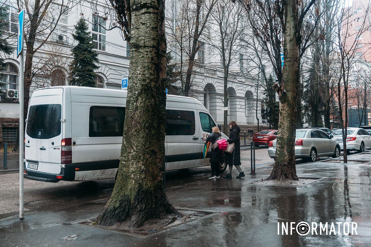 У Дніпрі під час війни за понад 2,3 мільйона гривень хочуть капітально відремонтувати зупинки 6