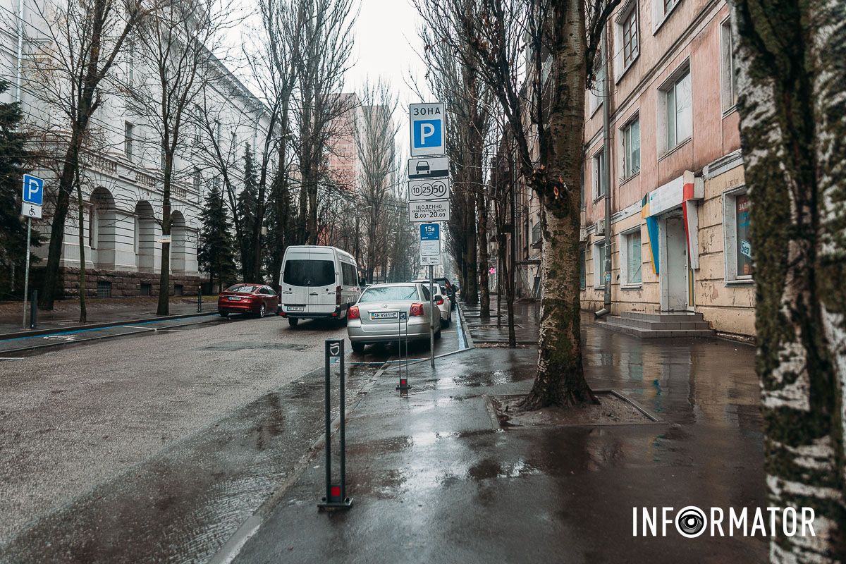 У Дніпрі під час війни за понад 2,3 мільйона гривень хочуть капітально відремонтувати зупинки 5