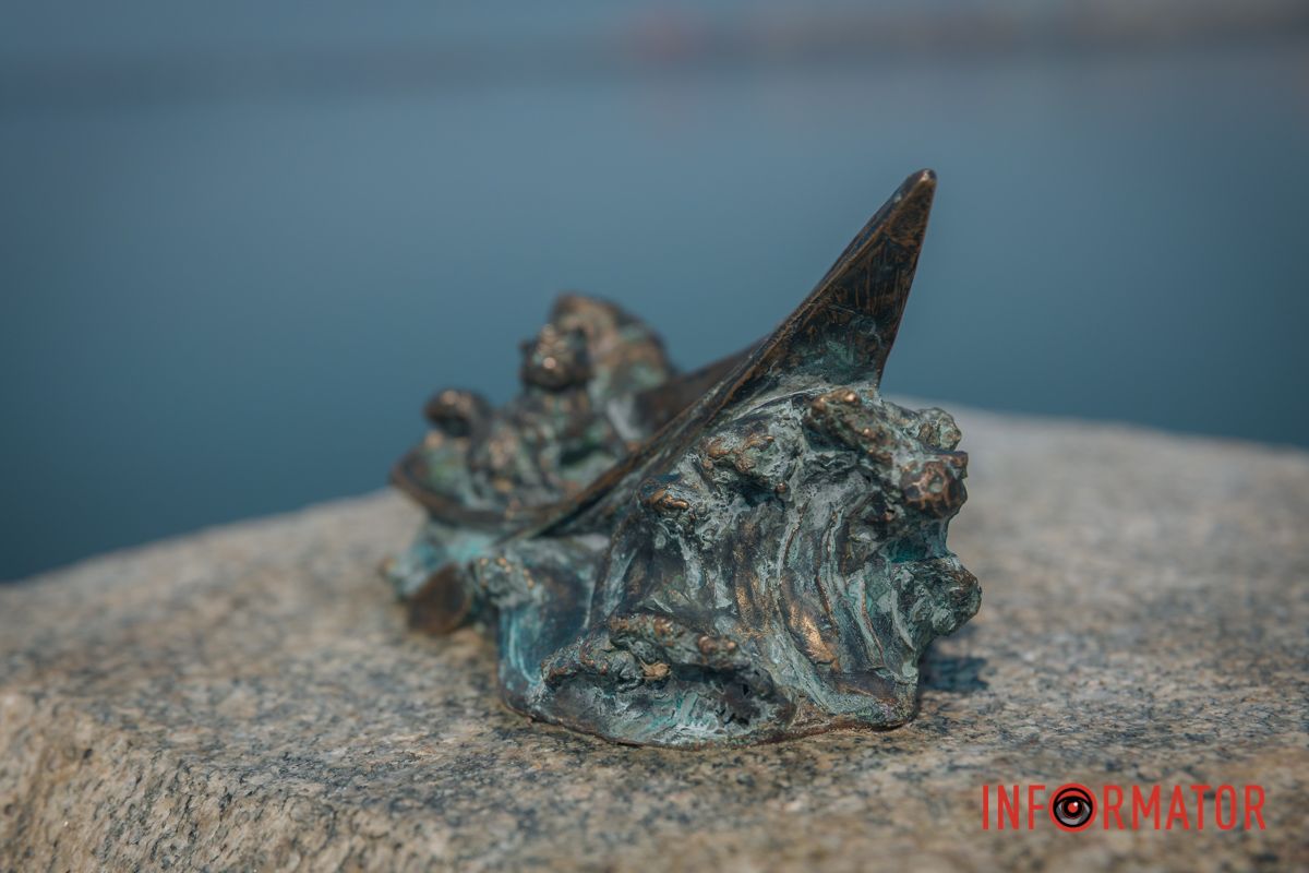 Знайти тих, хто вкрав стару мініскульптуру не вдалося