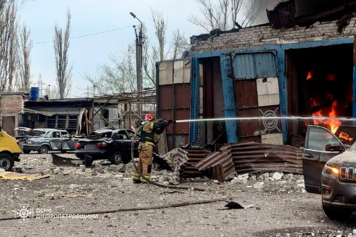 Пострадали не менее 13 человек «Целенаправленный российский ракетный удар»: Зеленский отреагировал на атаку по Кривому Рогу, среди пострадавших – дети 3