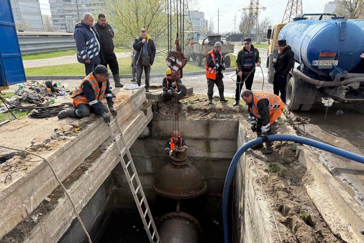 Воду вимикали через проведення аварійних робіт в районі Донецького шосе та вулиці Зиновія Матли, а також на ж/м Ломівський