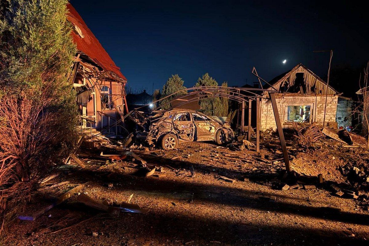 Постраждали двоє людей у Дніпрі