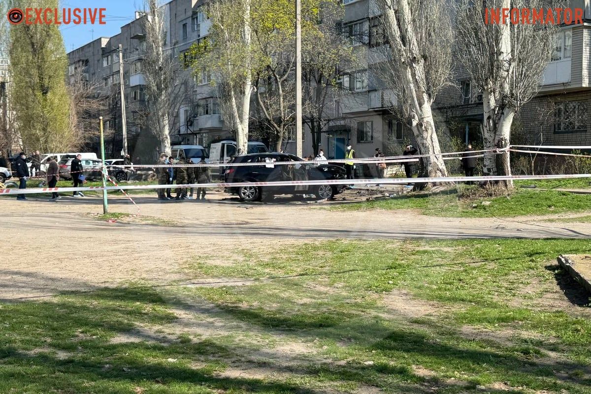 Попередньо, мова йде про Юрія Федька та його дружину Анжеліку Федько