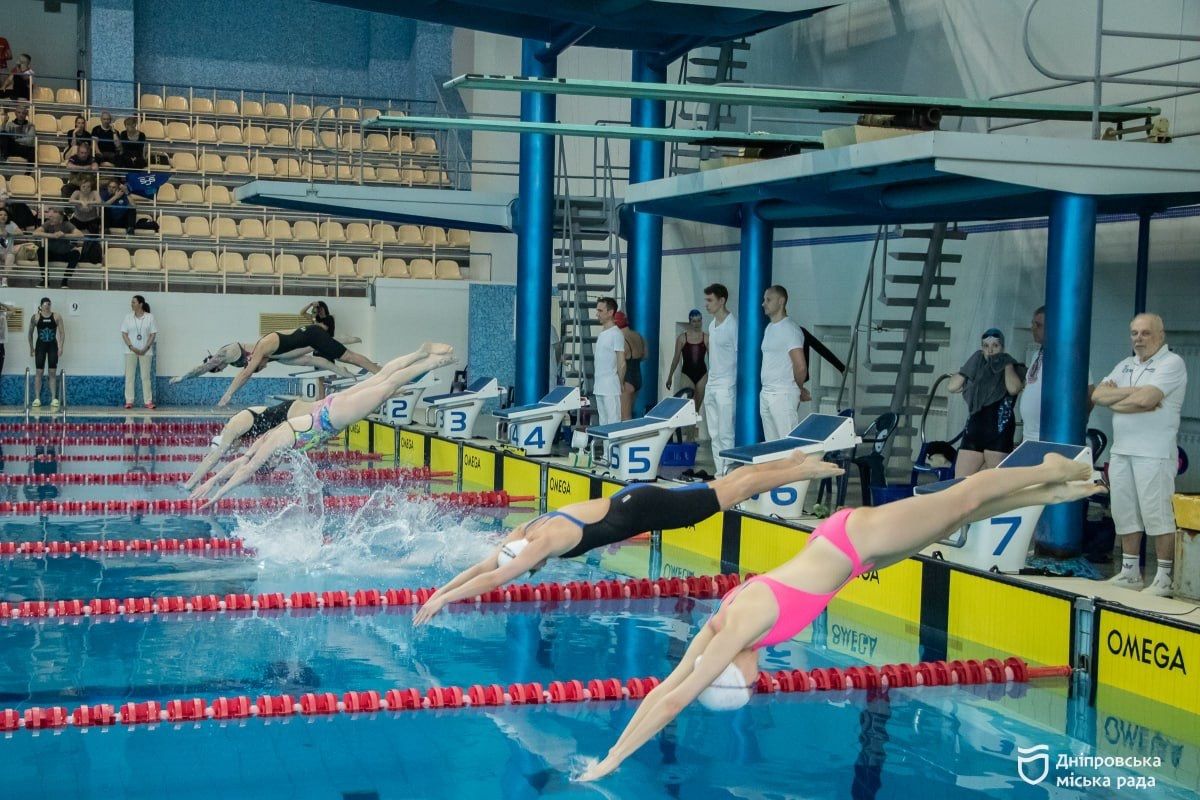 5 квітня у Дніпрі пройшло урочисте відкриття Чемпіонату України з плавання в категорії “Мастерс” 5 квітня у Дніпрі пройшло урочисте відкриття Чемпіонату України з плавання в категорії “Мастерс”