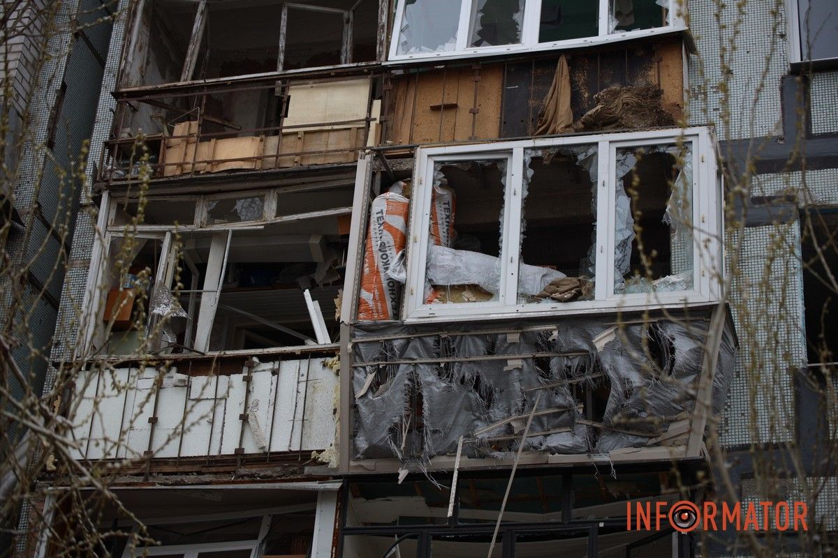Вибиті вікна, руїна та знищені автомобілі: як виглядають місця ударів рф «Шахедами» по Дніпру 31
