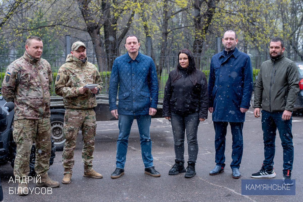 Квадроцикл отправился в военные на Донецкое направление В Каменском передали квадроцикл бойцам бригады «Азов» Национальной гвардии Украины 4