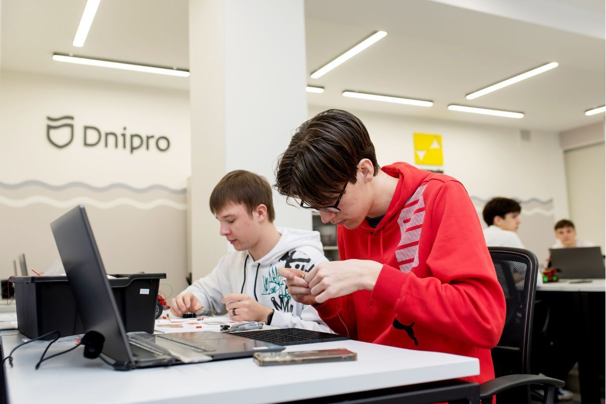 Діти вивчатимуть тут математику, фізику, програмування та найголовніше – основи мехатроніки