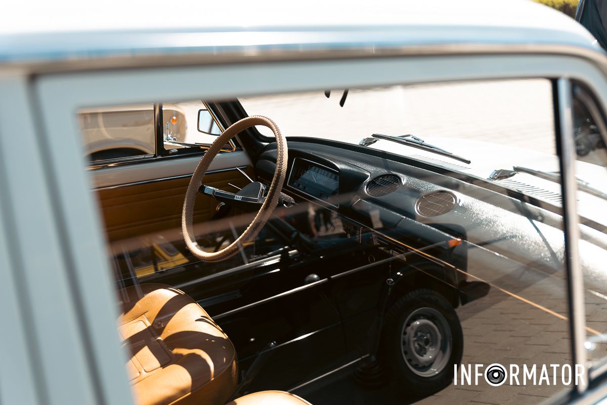 Барвисті авто минулих десятиліть