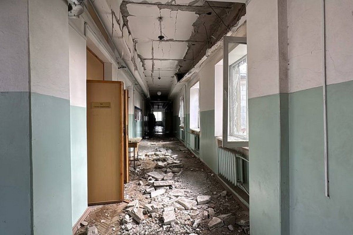 Існує загроза обвалу конструкцій на нижні поверхи «Є загроза обвалу»: у Дніпрі «Шахед» влучив у медичний університет, пошкоджений анатомічний музей 2