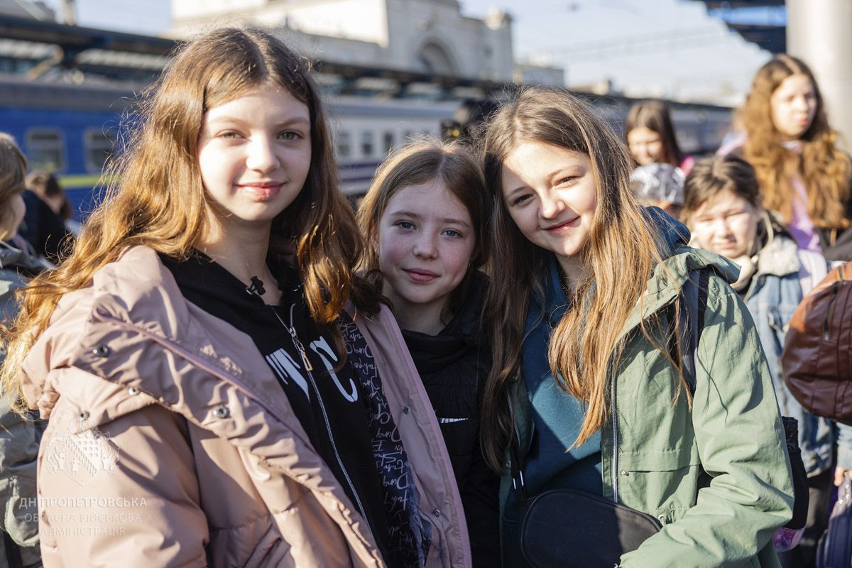 "Ребята и девушки заслуживают счастливого детства и ярких впечатлений", - председатель ДнепрОВА С отдыха на Закарпатье вернулись 78 детей льготных категорий из Днепропетровщины 9
