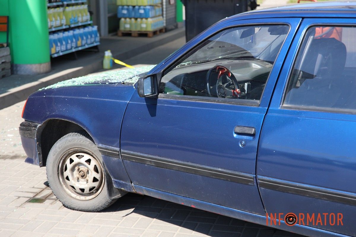 Об этом сообщает Информатор с места происшествия Об этом сообщает Информатор с места происшествия