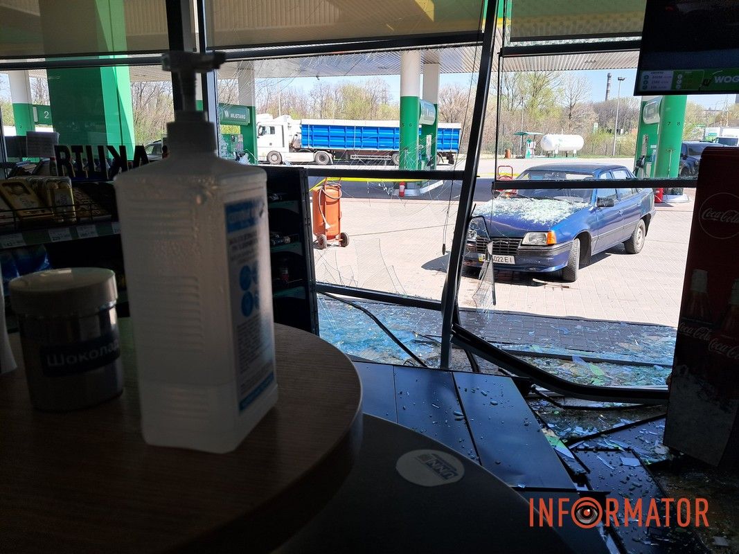 Сюда приехали правоохранители Сюда приехали правоохранители