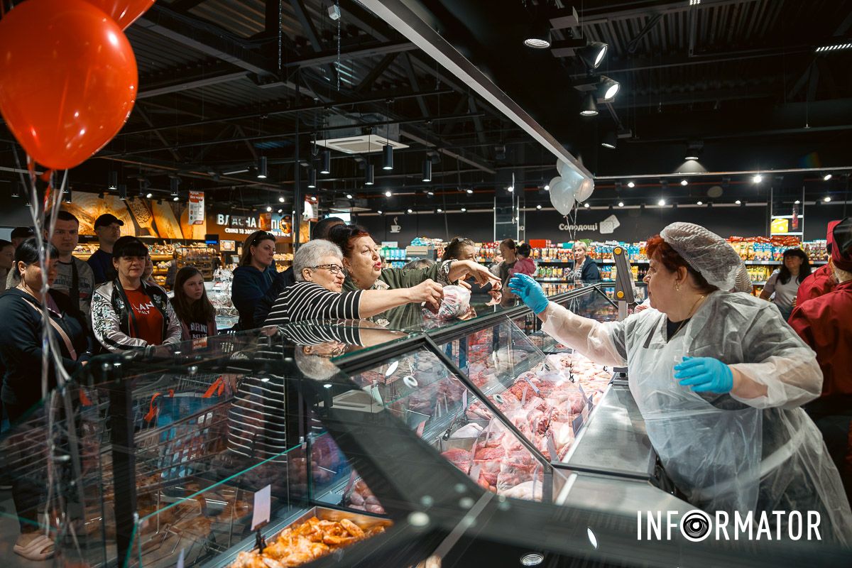 "Свежее мясо" теперь и в "АТБ": в Днепре сеть открыла новые отделы 19