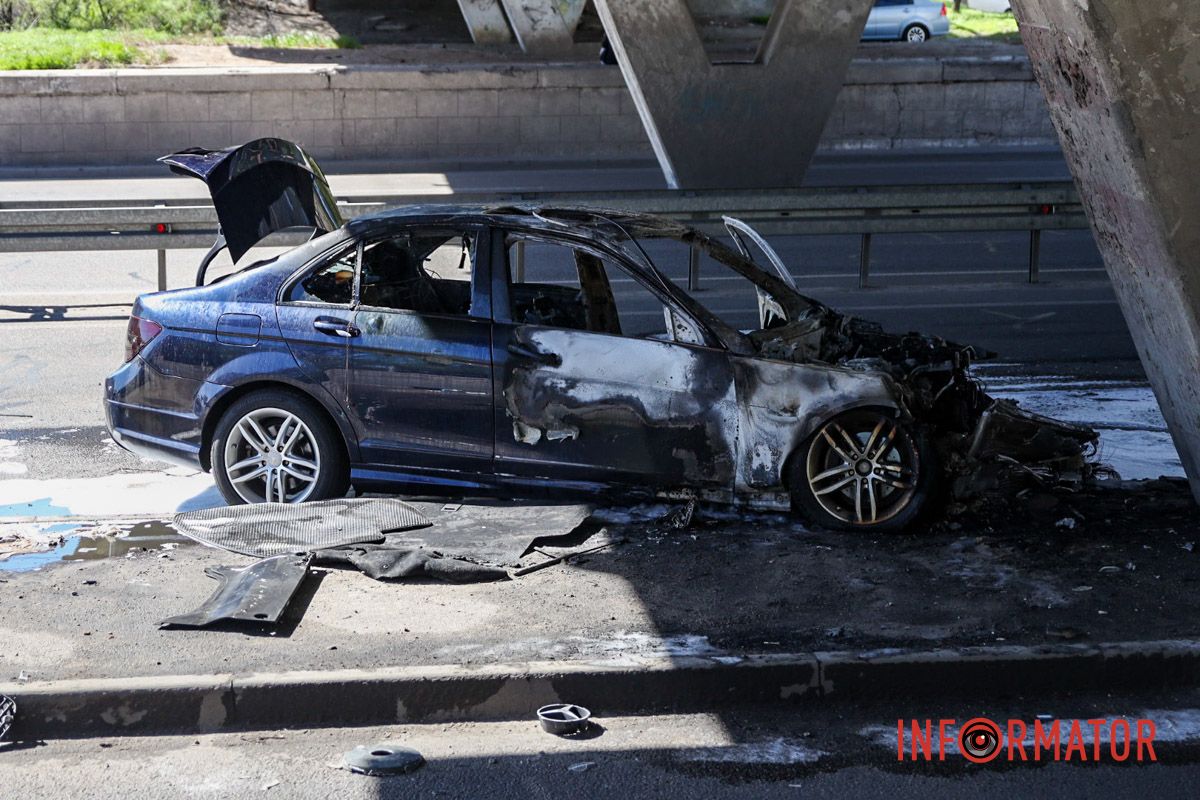 Спасатели потушили пожар Спасатели потушили пожар