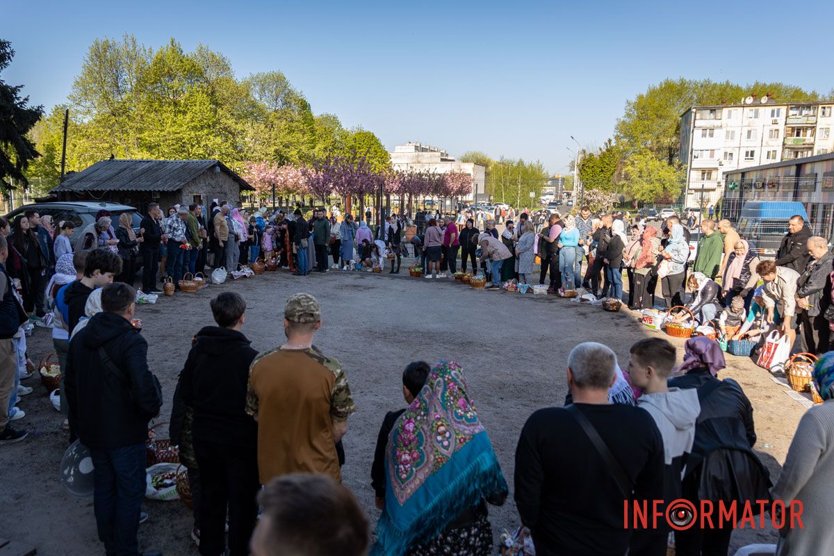 Святкові обряди попри війну: як Дніпро зустрічає Великдень 11