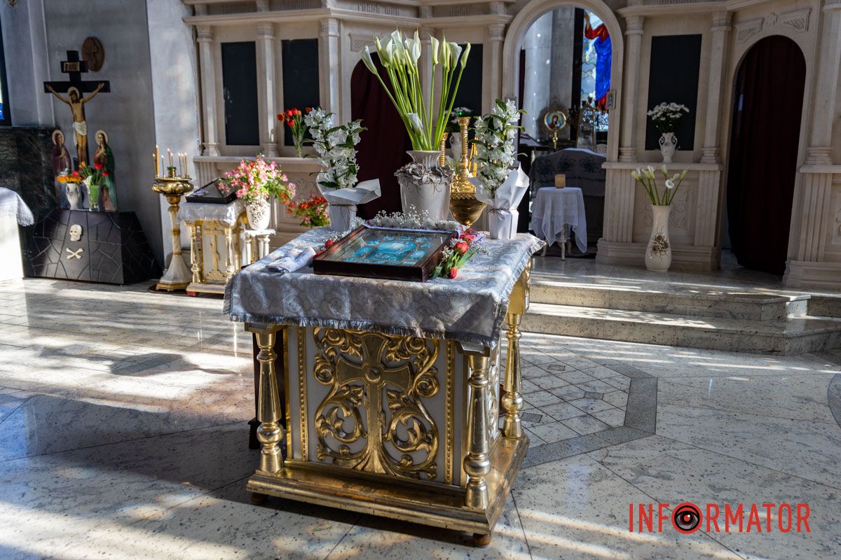 Святкові обряди попри війну: як Дніпро зустрічає Великдень 19