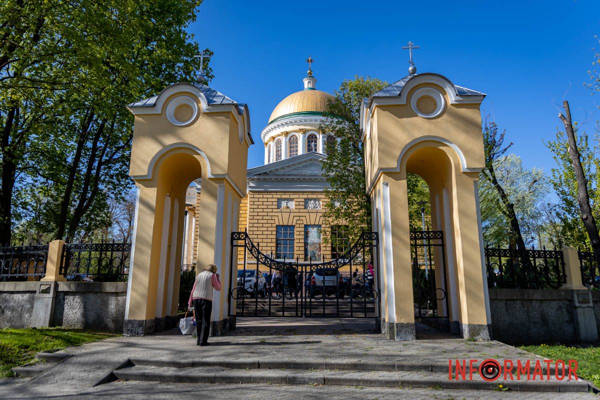 Святкові обряди попри війну: як Дніпро зустрічає Великдень 24