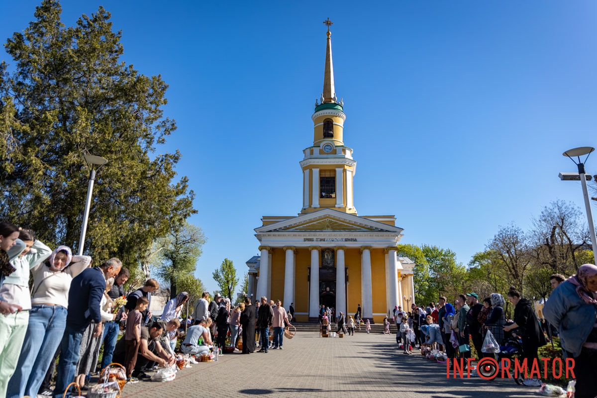 Святкові обряди попри війну: як Дніпро зустрічає Великдень 26